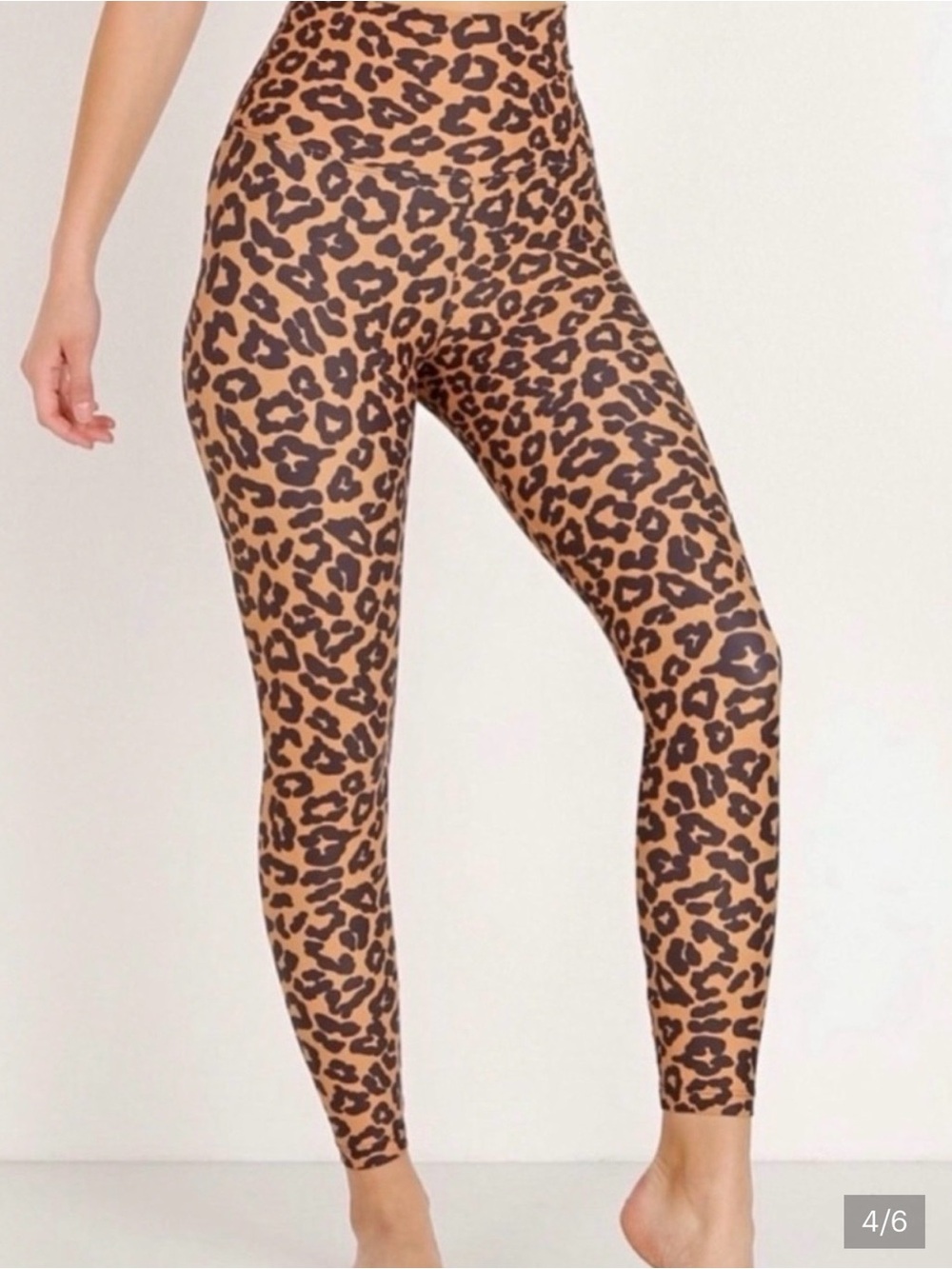 Beach Riot Leopard High-Waist Piper Legging and Twist Top Set - Picture 3 of 10